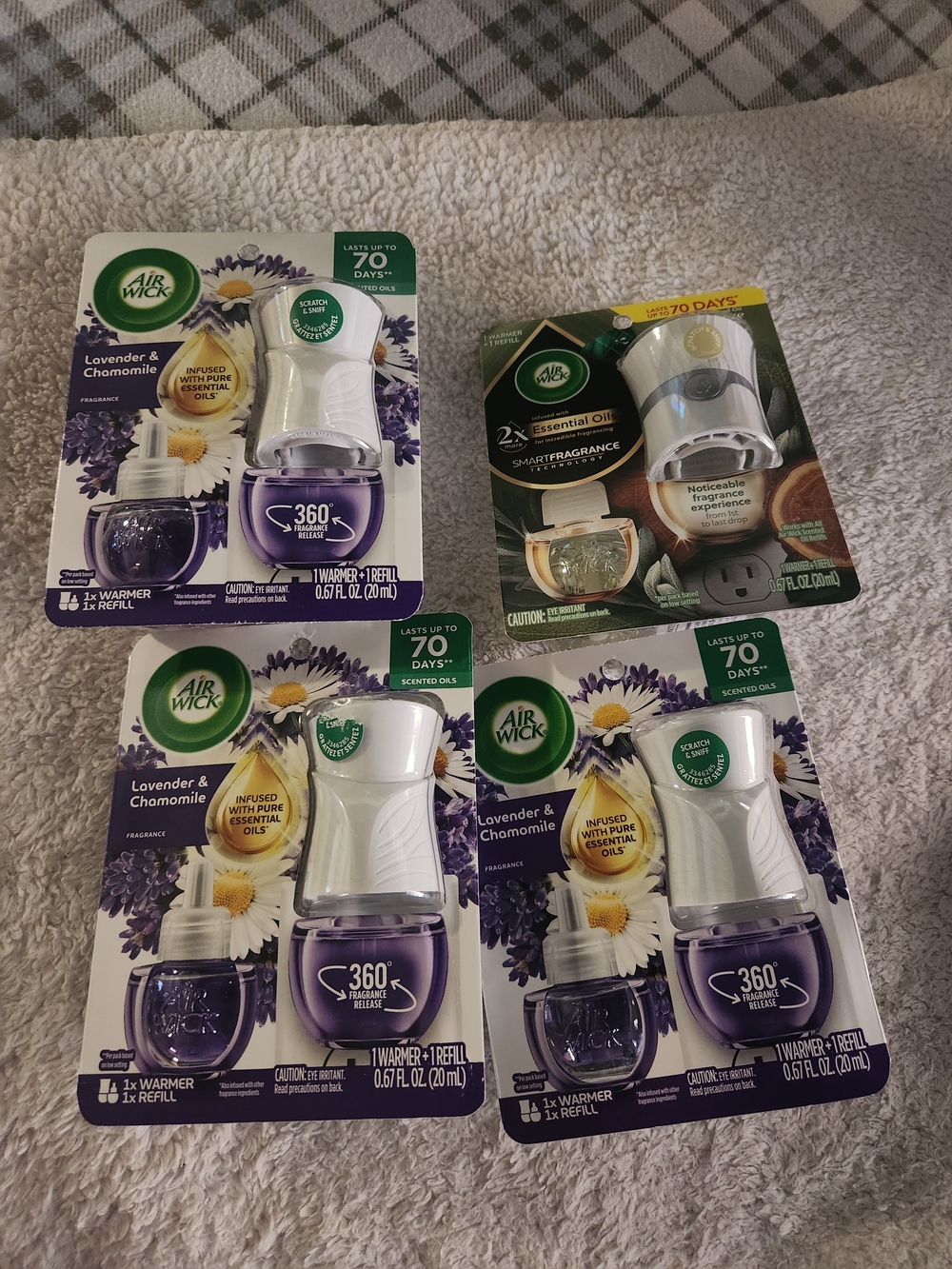 Lavender & Chamomile Plug-In Air Freshener Warmer (Purple)